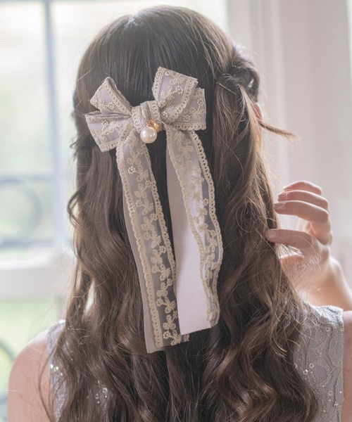 Catherine Cottage(キャサリンコテージ)の「プリンセスリボンヘアクリップ(バレッタ/ヘアクリップ・キッズ・ホワイト/パープル/グレー/ピンク/ブルー・FREE)」の3枚目の写真