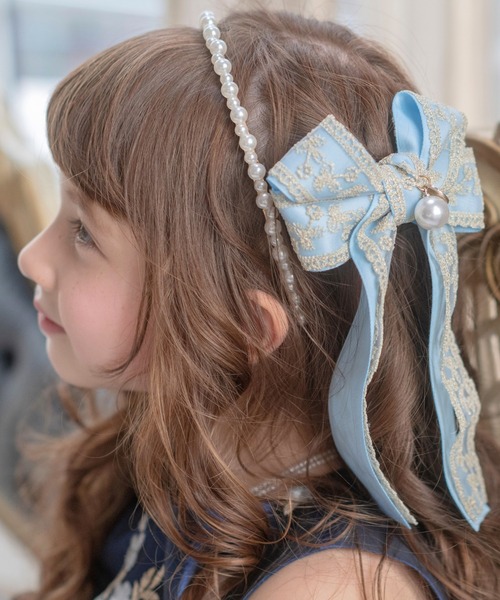 Catherine Cottage(キャサリンコテージ)の「プリンセスリボンヘアクリップ(バレッタ/ヘアクリップ・キッズ・ホワイト/パープル/グレー/ピンク/ブルー・FREE)」の1枚目の写真