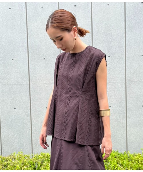 Settimissimo(セッティミッシモ)の「総刺繍ウエストタックAラインブラウス【セットアップ着用可】(シャツ/ブラウス・レディース・オレンジ/グリーン/スミクロ・FREE)」の14枚目の写真