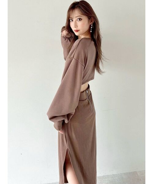 RESEXXY（リゼクシー）の「バックオープンスウェットワンピース（ワンピース・レディース・ブラック/ブルー/モカ・FREE）」の18枚目の写真