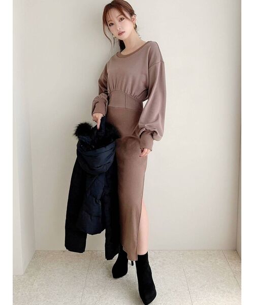 RESEXXY（リゼクシー）の「バックオープンスウェットワンピース（ワンピース・レディース・ブラック/ブルー/モカ・FREE）」の20枚目の写真