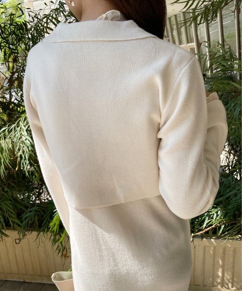 StyleSea(スタイルシー)の「クロップド丈カーディガン&ニットスカート セットアップ(カーディガン/ボレロ・レディース・ベージュ/パープル/オフホワイト/チャコール・MEDIUM)」の5枚目の写真