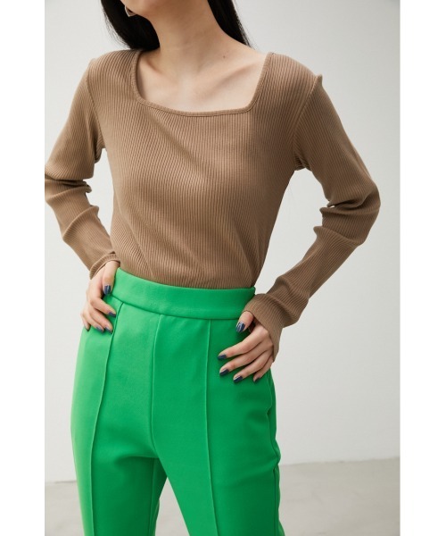 AZUL by moussy（アズールバイマウジー）の「2WAY RIB LONG SLEEVE TOPS/2WAYリブロングスリーブトップス（Tシャツ/カットソー・レディース・ブラック/ターコイズブルー/ライトブラウン/オフホワイト・MEDIUM/SMALL）」の4枚目の写真