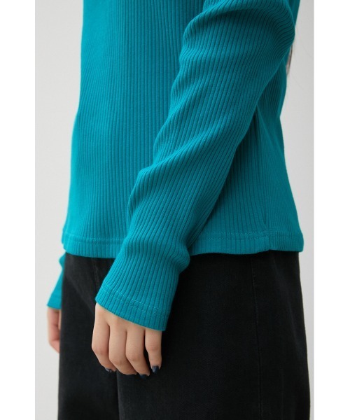 AZUL by moussy（アズールバイマウジー）の「2WAY RIB LONG SLEEVE TOPS/2WAYリブロングスリーブトップス（Tシャツ/カットソー・レディース・ブラック/ターコイズブルー/ライトブラウン/オフホワイト・MEDIUM/SMALL）」の7枚目の写真