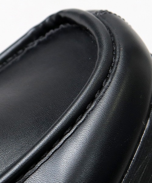 glabella(グラベラ)の「厚底 シャークソール モカシンブーツ / モカシン ショートブーツ / フェイクレザーブーツ(ブーツ・メンズ・ブラック・S/M/L)」の7枚目の写真