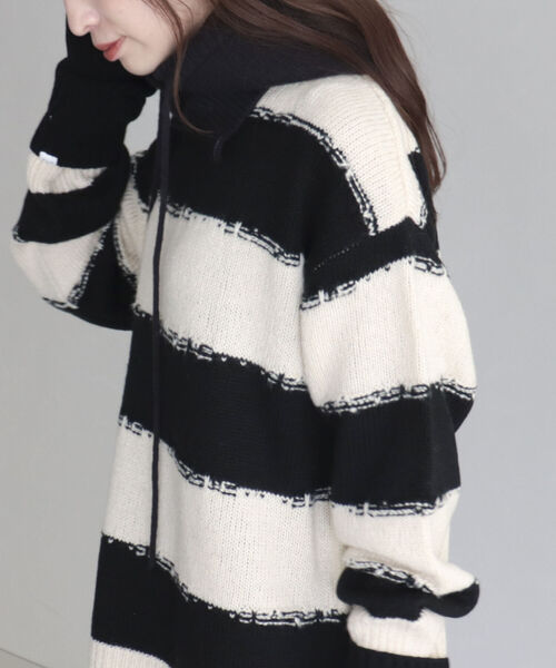 fredy emue（フレディエミュ）の「かすれボーダーニットプルオーバー（ニット/セーター・レディース・ホワイト系その他/ブラック系その他/ブルー系その他・38）」の2枚目の写真