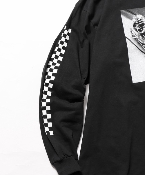 VANS（バンズ）の「別注：VANS/ヴァンズ M PHOTO PRINT L TEE ロンT ビッグ シルエット（Tシャツ/カットソー・メンズ・ホワイト×レッド/ホワイト×ブラック/ブラック・S/M/L）」の13枚目の写真