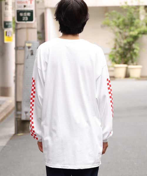 VANS（バンズ）の「別注：VANS/ヴァンズ M PHOTO PRINT L TEE ロンT ビッグ シルエット（Tシャツ/カットソー・メンズ・ホワイト×レッド/ホワイト×ブラック/ブラック・S/M/L）」の10枚目の写真