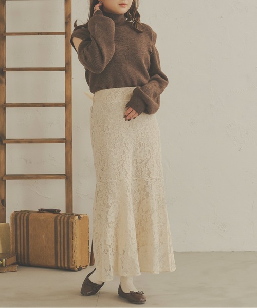 Ambre Neige(アンブルネージュ)の「花柄レースマーメイドスカート/【WEB/EC限定商品】(スカート・レディース・ベージュ/アイボリー・SMALL/MEDIUM)」の12枚目の写真