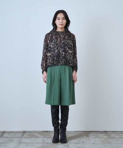 audrey and john wad(オードリーアンドジョンワッド)の「ハーフ丈タックキュロットパンツ(その他パンツ・レディース・ブラック/ベージュ/オレンジ/グリーン・S/M)」の5枚目の写真