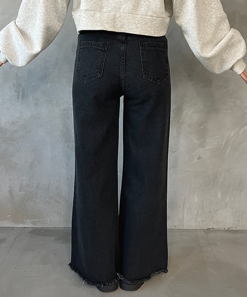 kutir（クティール）の「フリンジフレアデニムパンツ（デニムパンツ・レディース・ブラック/インディゴブルー・SMALL/MEDIUM）」の3枚目の写真