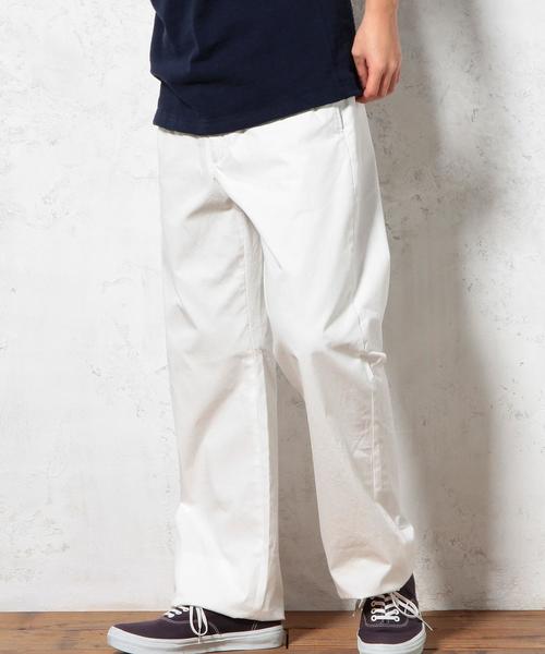 green label relaxing(グリーンレーベルリラクシング)の「C/N OX WIDE イージーパンツ◆(その他パンツ・メンズ・ホワイト/ベージュ/ネイビー・MEDIUM/LARGE/SMALL)」の2枚目の写真