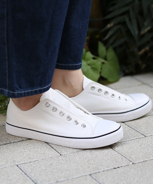 チチカカ（チチカカ）の「エスニックテープスリッポン（スニーカー・レディース・ブラック/オフホワイト/グリーン・MEDIUM/LARGE）」の2枚目の写真