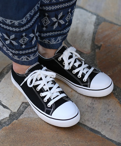 チチカカ（チチカカ）の「エスニックテープスリッポン（スニーカー・レディース・ブラック/オフホワイト/グリーン・MEDIUM/LARGE）」の12枚目の写真