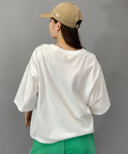 BILLABONG(ビラボン)の「BILLABONG/ビラボン ルーズシルエット/無地クロップド丈ロゴTシャツ BD013-205(Tシャツ/カットソー・レディース・イエロー/ブルー/ホワイト×ブラック/ブラック×ブラック・M/L)」の7枚目の写真
