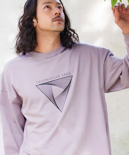 CAMBIO(カンビオ)の「mlt4212-Coat of Arms Print Long Sleeve Tee Tシャツ(Tシャツ/カットソー・メンズ・ブラック/パープル/ホワイト・L/S/M)」の1枚目の写真