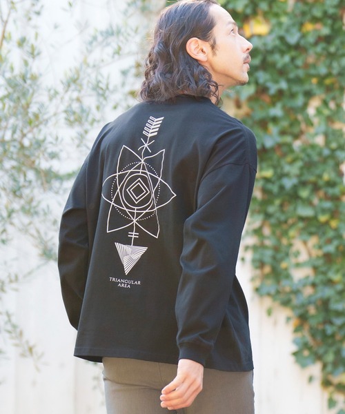 CAMBIO(カンビオ)の「mlt4212-Coat of Arms Print Long Sleeve Tee Tシャツ(Tシャツ/カットソー・メンズ・ブラック/パープル/ホワイト・L/S/M)」の16枚目の写真