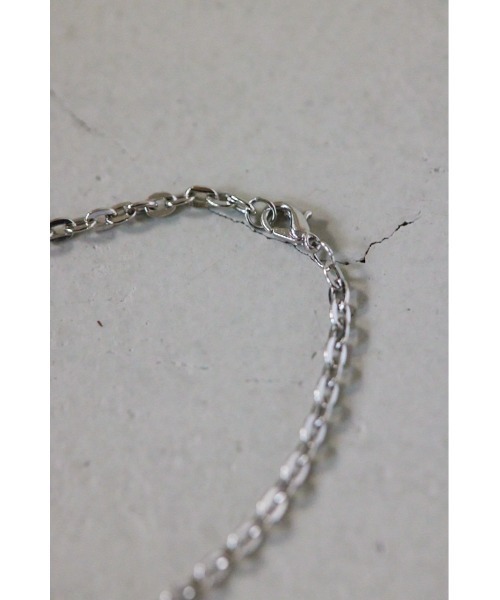 STYLEMIXER（スタイルミキサー）の「チェーンスルーロングネックレス（ネックレス・レディース・ゴールド/シルバー・FREE）」の7枚目の写真