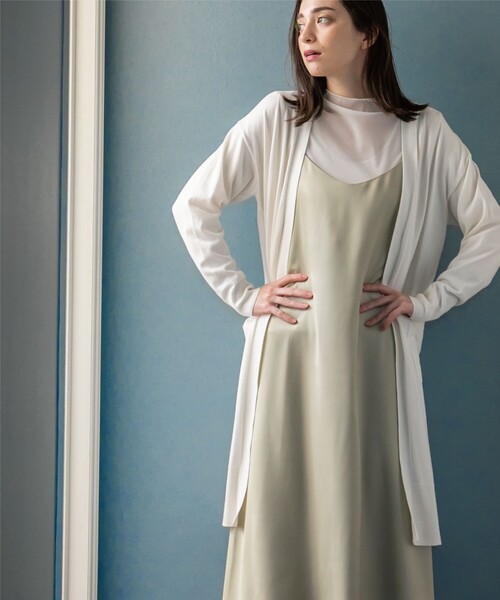 OPAQUE.CLIP(オペークドットクリップ)の「◆ベーシックロングカーディガン【UVケア/洗える】(カーディガン/ボレロ・レディース・オフホワイト/ブラック/ライトベージュ・38/40/42)」の5枚目の写真