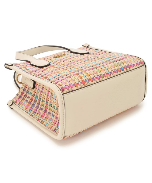 Guess(ゲス)の「SILVANA 2 Compartment Tote(トートバッグ・レディース・ストーン・ONE SIZE)」の9枚目の写真