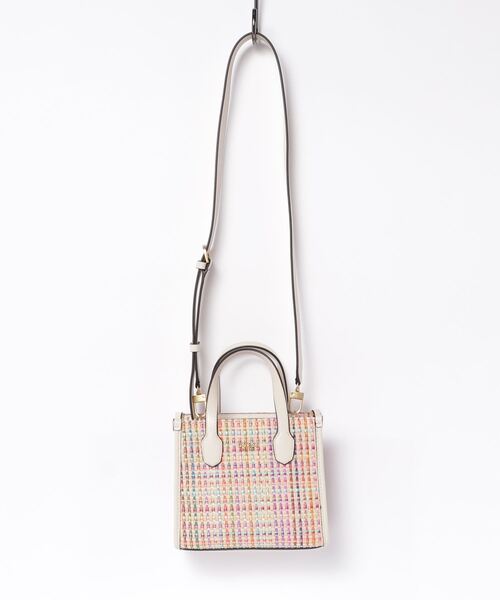 Guess(ゲス)の「SILVANA 2 Compartment Tote(トートバッグ・レディース・ストーン・ONE SIZE)」の16枚目の写真