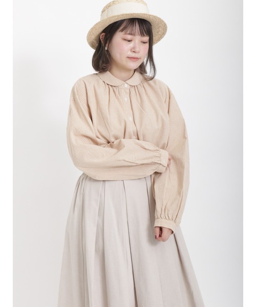 Samansa Mos2（サマンサ モスモス）の「丸襟ギャザーシャツ（シャツ/ブラウス・レディース・チャコール/オフホワイト/ベージュ/ブラック・ﾌﾘ-）」の9枚目の写真