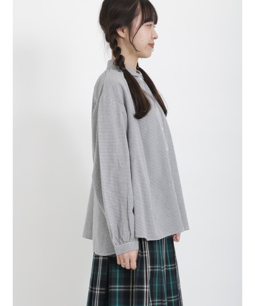 Samansa Mos2（サマンサ モスモス）の「丸襟ギャザーシャツ（シャツ/ブラウス・レディース・チャコール/オフホワイト/ベージュ/ブラック・ﾌﾘ-）」の12枚目の写真