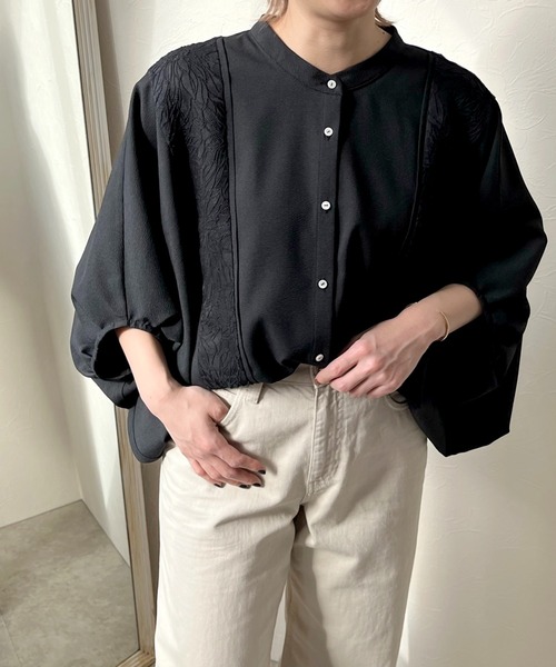 LHELBIE(レルビエ)の「ジャカード切替ドルマンシャツ(シャツ/ブラウス・レディース・ブラック/オフホワイト・M)」の17枚目の写真