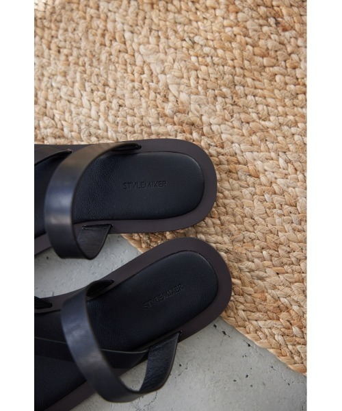 STYLEMIXER（スタイルミキサー）の「アシンメトリーフラットサンダル（サンダル・レディース・ブラウン/ブラック・SMALL/LARGE/MEDIUM）」の7枚目の写真