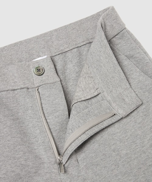 THOM BROWNE（トムブラウン）の「MID THIGH SUMMER SHORTS IN COTTON INTERLOCK（その他パンツ・メンズ・グレー/ネイビー・1）」の9枚目の写真