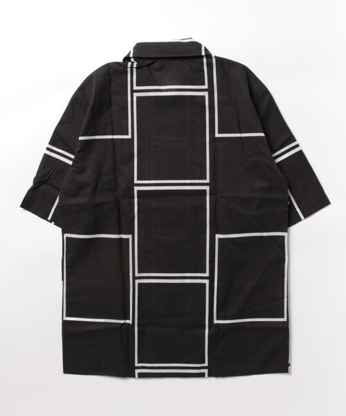 agnes b.(アニエスベー)の「IDB7 CHEMISE シャツ(シャツ/ブラウス・メンズ・ブラック・36/40/38)」の2枚目の写真