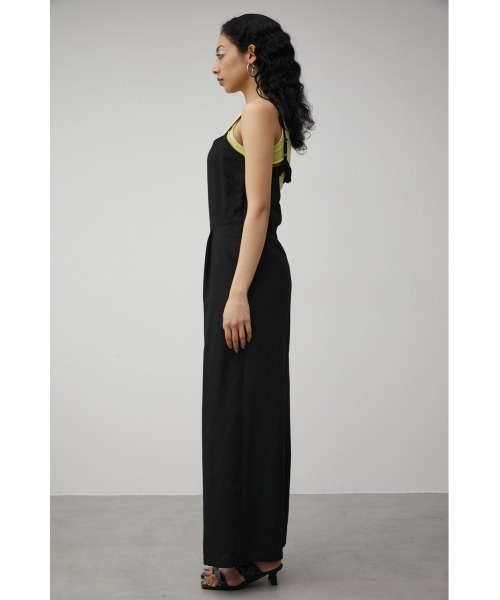 AZUL by moussy(アズールバイマウジー)の「BACK OPEN SALOPETTE/バックオープンサロペット(サロペット/オーバーオール・レディース・ブラック/ベージュ・SMALL/MEDIUM)」の7枚目の写真