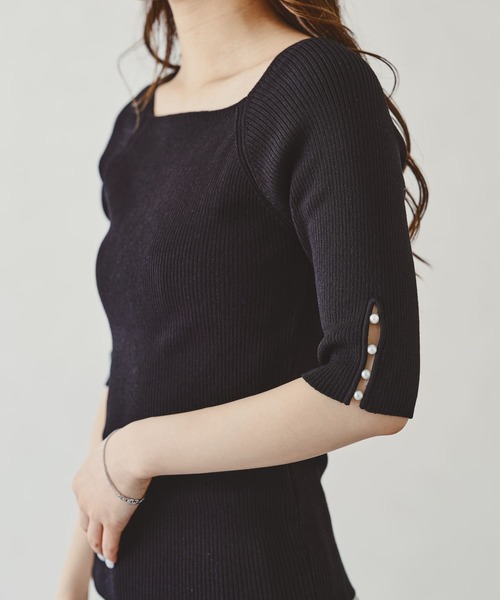 acro（アクロ）の「■パール袖ディテールスクエアネックニットプルオーバー/AC3409（Tシャツ/カットソー・レディース・ホワイト/ブラック/ライトブルー・ﾌﾘ-）」の9枚目の写真