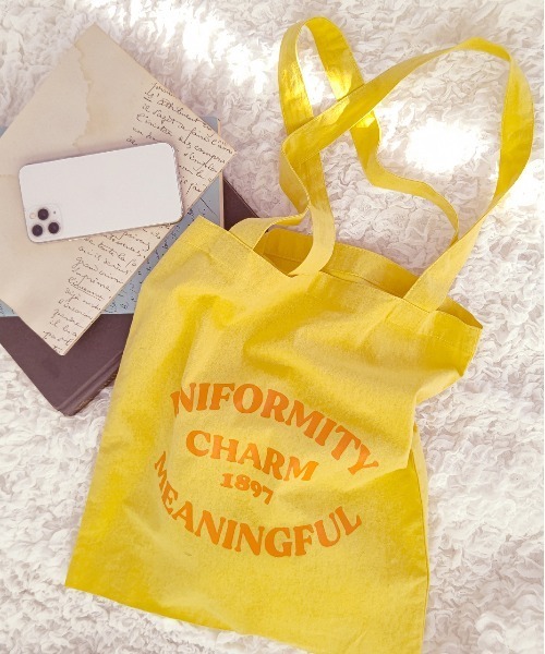 ad thie(アドティエ)の「ロゴ配色 カラートートバッグ(トートバッグ・レディース・アイボリー系1/ラベンダー/レッド/アイボリー系2/グリーン/ピンク/オレンジ/アイボリー系3/ブルー/イエロー/ブラウン/ネイビー・FREE)」の14枚目の写真