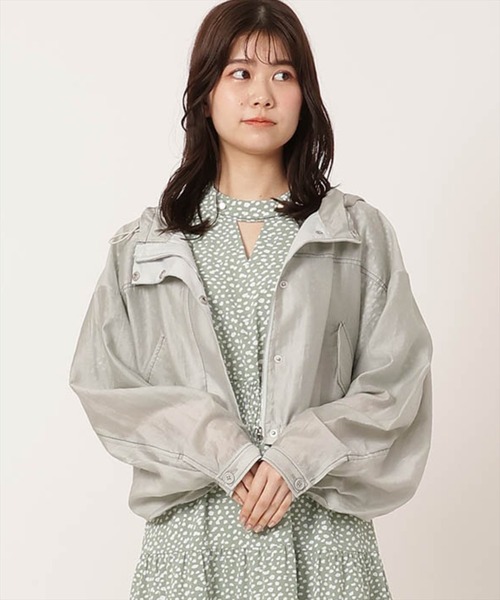 REDYAZEL（レディアゼル）の「配色ステッチシアースタンドショートブルゾン（ブルゾン・レディース・ライトグレー/ブラック/オフホワイト・FREE）」の3枚目の写真