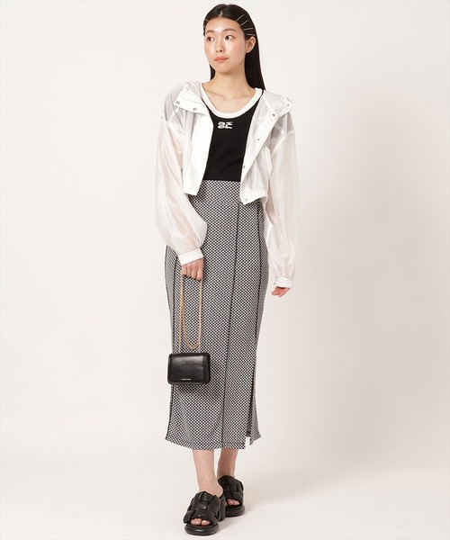 REDYAZEL（レディアゼル）の「配色ステッチシアースタンドショートブルゾン（ブルゾン・レディース・ライトグレー/ブラック/オフホワイト・FREE）」の7枚目の写真