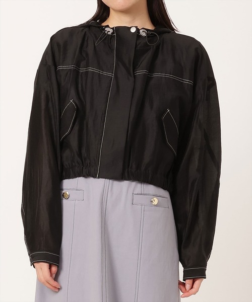 REDYAZEL（レディアゼル）の「配色ステッチシアースタンドショートブルゾン（ブルゾン・レディース・ライトグレー/ブラック/オフホワイト・FREE）」の13枚目の写真