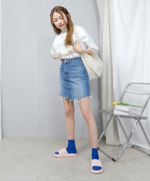 minia（ミニア）の「シャカシャカ素材のドロストショルダー（ショルダーバッグ・レディース・ブラック/ピンク/ブルー/グリーン/アイボリー・FREE）」の12枚目の写真