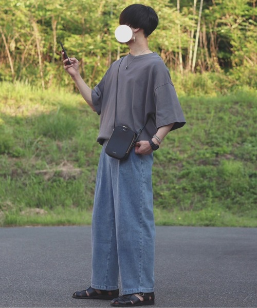 INTER FACTORY（インターファクトリー）の「ファッションインフルエンサー DAISUKE - 2タックルーズボリュームワイドデニム（デニムパンツ・メンズ・インディゴブルー/ライトブルー・SMALL/MEDIUM/LARGE）」の22枚目の写真