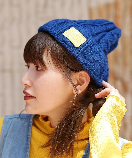 チチカカ（チチカカ）の「ケーブル編みニットキャップ（ニットキャップ/ビーニー・レディース・ダークグリーン/イエロー/ブラック/アイボリー/オレンジ/ブルー・FREE）」の4枚目の写真