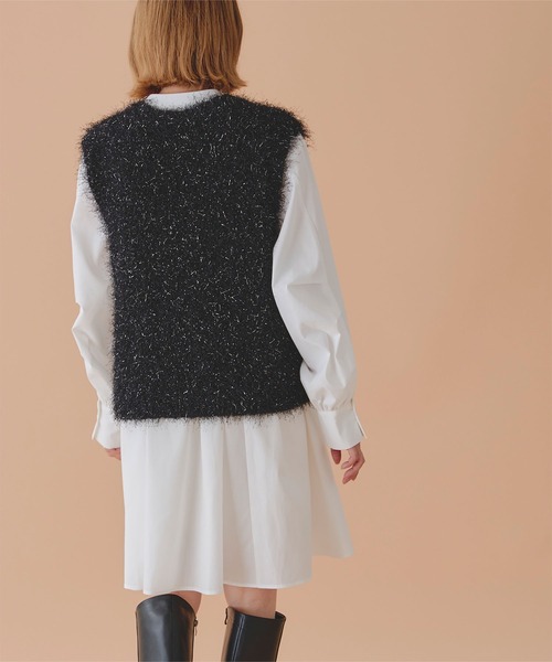 titivate(ティティベイト)の「ラメ入りシャギーニットベスト(ベスト・レディース・ライトグレー/ライトベージュ/ブラック・FREE)」の18枚目の写真