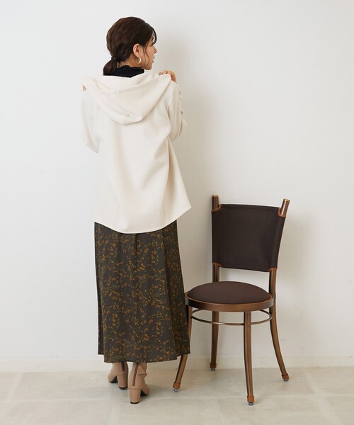 SHOO・LA・RUE（シューラルー）の「◆ウール調 ジップアップフーディブルゾン（ブルゾン・レディース・グレー系その他/ブラウン系/アイボリー・03/04/02）」の6枚目の写真