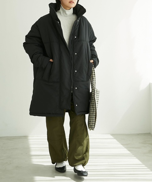 Chaco closet(チャコ クローゼット)の「ナイロンオーバーサイズロング丈モンスターパーカー(ダウンジャケット/コート・レディース・ブラック/ベージュ/オリーブ/アイボリー・FREE)」の14枚目の写真