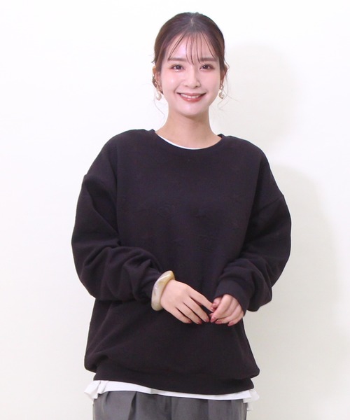 BABYDOLL(ベビードール)の「親子お揃い エンボス 総柄 トレーナー 8883A(スウェット・レディース・ブラック/ピンク・M/XL/L/S)」の1枚目の写真