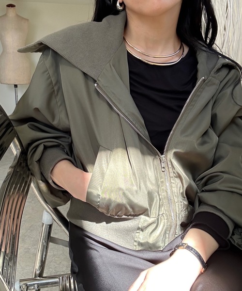 ULEULA（ウルア）の「ビック襟スタンドショートブルゾン（ブルゾン・レディース・ブラック/アイボリー/カーキ・FREE）」の11枚目の写真