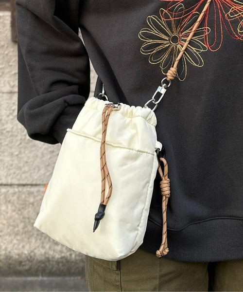 CPCM（シーピーシーエム）の「パラコードナイロンミニショルダー（ショルダーバッグ・メンズ・カーキ/ホワイト/ブラック/オリーブ/ネイビー/オレンジ/ベージュ・FREE）」の2枚目の写真