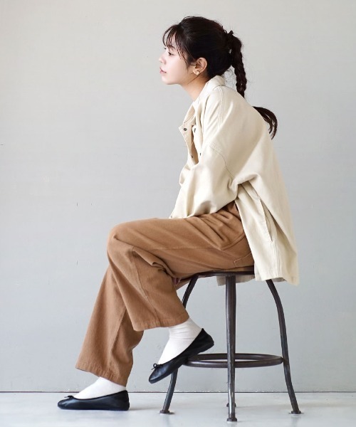 e-zakkamania stores(イーザッカマニアストアーズ)の「ビグメントツイル フロントタック イージーパンツ(その他パンツ・レディース・キャメル/コーラル/ダークラベンダー・フリー)」の8枚目の写真