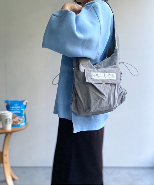 sakishimatokyo(サキシマトーキョー)の「<撥水加工つき>【軽量】ドロストトートバッグ/バック/BAG(トートバッグ・レディース・ブラック/アイボリー/グレー/ブルー・FREE)」の20枚目の写真