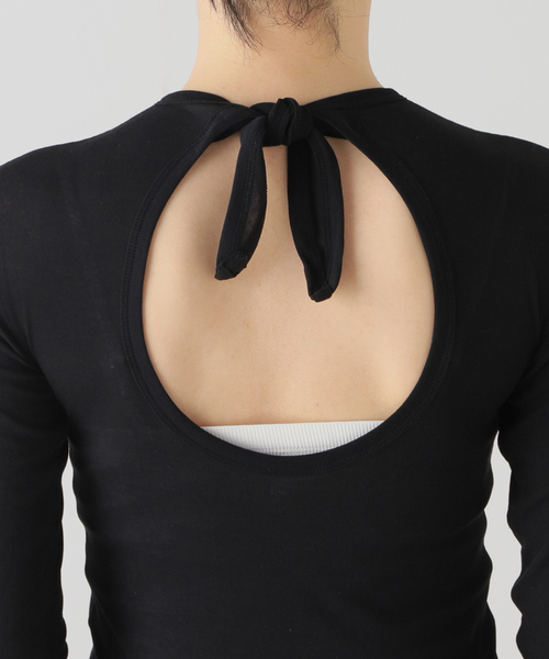 IENA(イエナ)の「【babaco/ババコ】Twisted cotton back tied longslee ロングスリーブTシャツ(Tシャツ/カットソー・レディース・アイボリー/ブラック・FREE)」の8枚目の写真