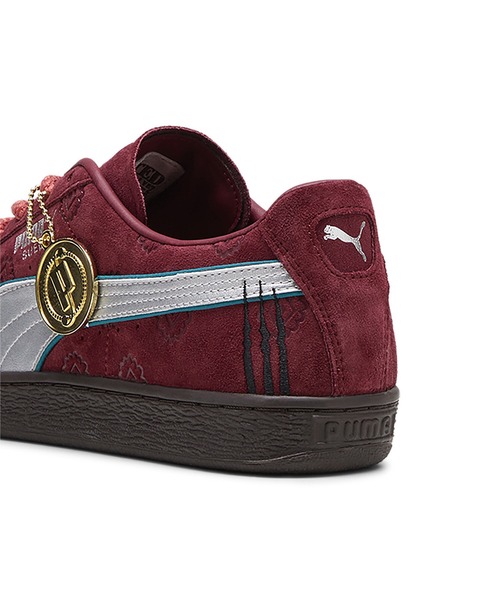 ear PAPILLONNER(イアパピヨネ)の「【PUMA×ONE PIECE】SUEDE 2 ONE PIECE スニーカー 赤髪のシャンクス(スニーカー・メンズ・レッド・24.5/25/25.5/26/26.5/27.5/28/24/27/23/23.5)」の2枚目の写真